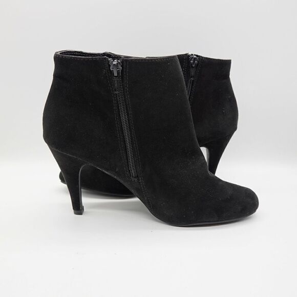 LC Lauren Conrad Heeled Booties with Studs Size - Picture 7 of 13